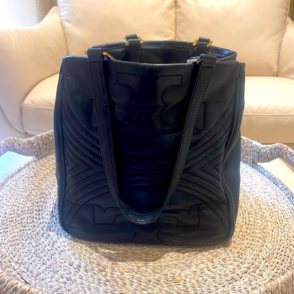 Tory Burch tote/shoulder bag.